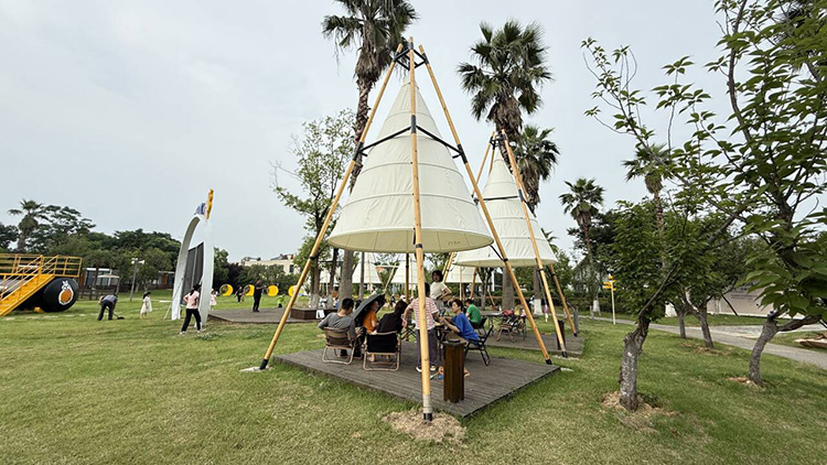 fed66549f3784a1b6b620a17cb281853.jpg fed66549f3784a1b6b620a17cb281853.jpg